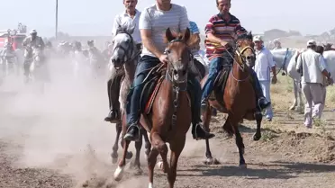 Beyşehir'de Rahvan At Yarışları Yapıldı