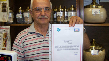 Başkan Eraydın'dan Esnafa Teşekkür Belgesi