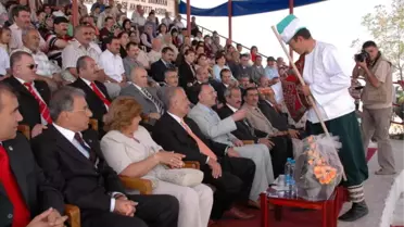 Yunus Emre, Türbesi Başında Anıldı