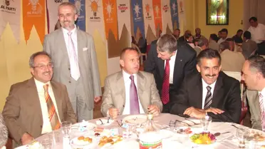 AK Parti Düzce İl Teşkilatı İftar Yemeğinde Bir Araya Geldi