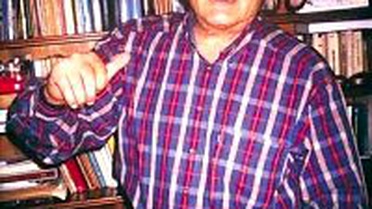 Cüneyt Arkın'dan DTP'li Vekillere Gönderme