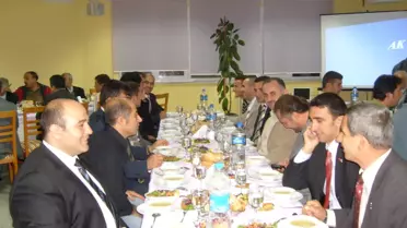 AK Parti'den Teşkilat Üyelerine İftar