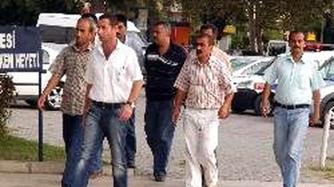 Halktan Zorla Para Topluyorlardı