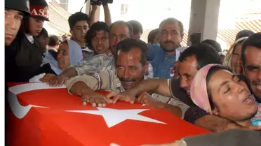 Şehit Piyade Er Mehmet Coşkun Son Yolculuğuna Uğurlandı