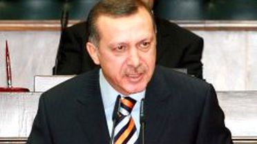 Erdoğan'dan DTP'ye Tezkere Tepkisi