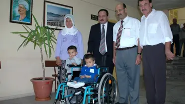 Gurbetçiden Engelli Öğrenciye Tekerlekli Sandalye