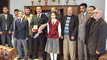 Öğrencilerden Başkan Dündar'a Teşekkür