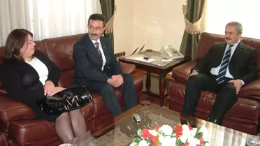 Bursalı Öğretmenlerden Vali Canpolat'a Makamında Ziyaret