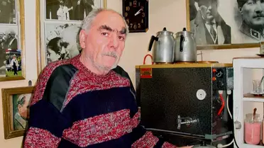 Kars Valiliği'nin Atatürk Sevdalısı 30 Yıllık Çaycısı Vefat Etti