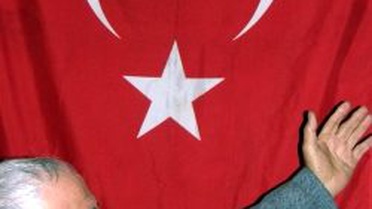 68 Yaşındaki Şairin Bayrak Sevgisi