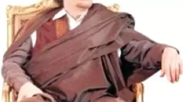 Kaddafi Çiftliğe Çadır da Kurar