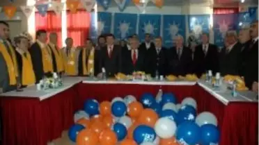 AK Parti Kuşadası İlçe Kadın Kolları Kongresi Yapıldı