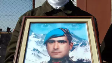 Şehit Komando Gözyaşları Arasında Toprağa Verildi