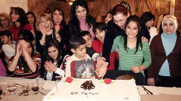 Mardin'de Yuva Çocukları İçin Doğum Günü Kutlaması Yapıldı