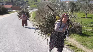 Zengin Kadınlar Günlerinin, Dar Gelirli Kadınlar Yakacaklarının Derdinde