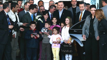 Başbakan Erdoğan Yaşlı Vatandaşı Ziyaret Etti