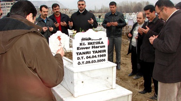 Van Belediyesi Çalışanları Arkadaşlarını Unutmadılar