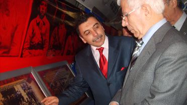 Bakan Aydın İzmir'de
