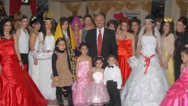 Yüreğir Meslek Edindirme Merkezi Kursiyerlerinden Defile