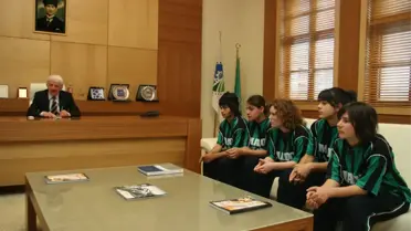 Bayan Futbol Takımından Başkan Duran'a Ziyaret