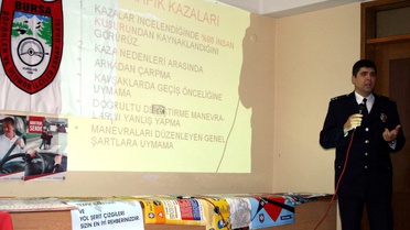 Polis, Direksiyon Başında Telefonla Konuşan Sürücü Avında