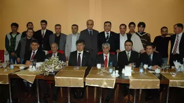 Ağrı Valisi Akpınar'a Veda Yemeği
