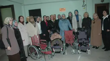 Ak Partili Hanımlardan Engellilere Destek