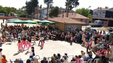 Gelibolu'da Hakimiyet-i Milliye İlköğretim Okulu'ndan Geleneksel Lokma Günü