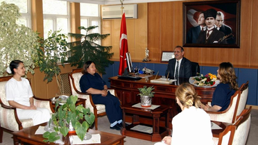Hemşireler Vali Salihoğlu'nu Ziyaret Etti