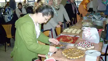Pamukovalı Hanımlardan Yemek Yarışmasına Büyük İlgi