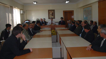 Gediz'de Köy Muhtarlarına Organik Tarım Eğitim Semineri