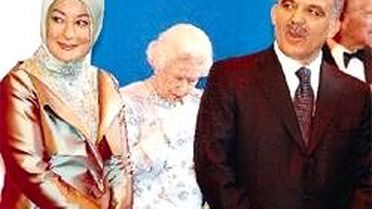 Uçak Gemisinde Davet