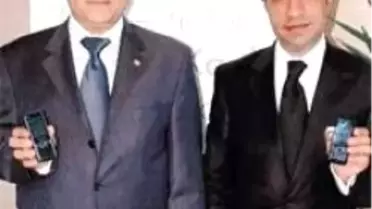 İlk 'Çift Simkartlı'yla 40 Milyon Dolar Ciro