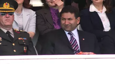 Düzce Valisi Kılınç'ın Eşi ve Kızı da Töreni İzledi