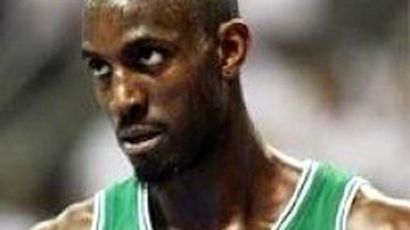 Boston, Garnett'la Güldü