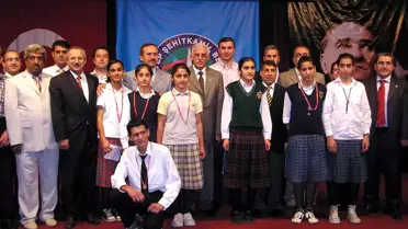 'İstanbul'un Fethi' Konulu Kompozisyon Yarışmasında Dereceye Giren Öğrenciler Ödüllendirildi