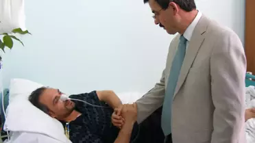 AK Parti'den Yaralı Polis Memuruna Ziyaret