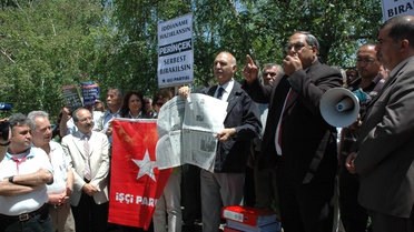 İp'den Doğu Perinçek'in Serbest Bırakılması İçin TBMM'ye Dilekçe