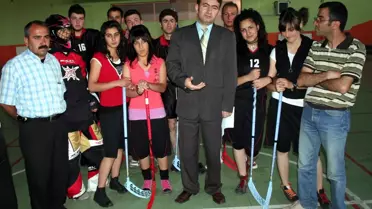 Florbolcular Destek Bekliyor