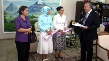 Iğdır Valisi, Bölge Birincisi Bayan Çiftçileri Makamında Kabul Etti