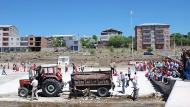 Ahlat'ta 'Temiz Sular Temiz Türkiye' Kampanyası