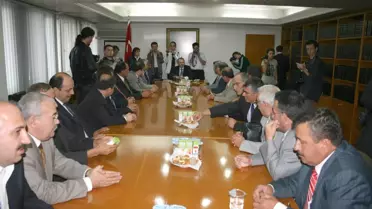 Valiye Pişmaniye Getirdiler