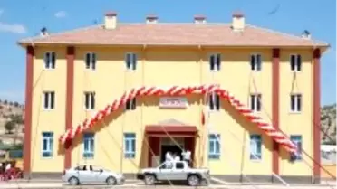 Görkemli Açılışı Yapılan Sağlık Ocağına Bir Gün Sonra Kilit Vuruldu