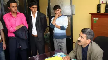 Hakkarililer ÖSS'ye Girecek Öğrencilere Kucak Açtı