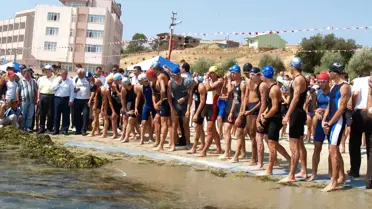 Türkiye Triathlon Şampiyonası Gelibolu'da Yapıldı