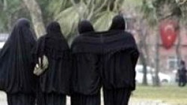 Türk Gençliği İran Gibi Olmaktan Korkuyor