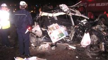 Amasya'da Trafik Kazası: 3 Ölü, 2 Yaralı