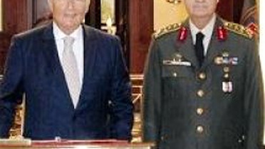 Paşa'ya Nezaket Ziyareti
