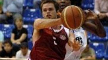 Antalya: 71 - Erdemirspor: 61