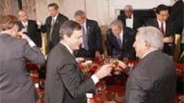 'Kriz Masasında 500 Dolarlık Şarap İçtiler' Tartışması